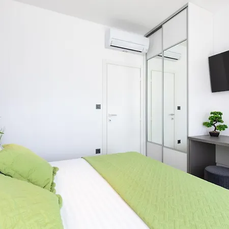 Supernus Ii With Heated Pool Vilă Baška