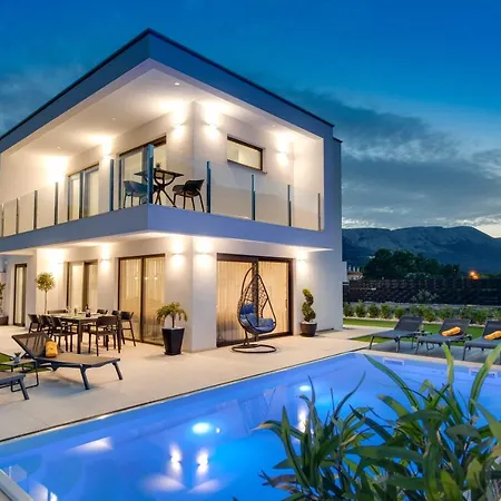 Supernus Ii With Heated Pool * Baška