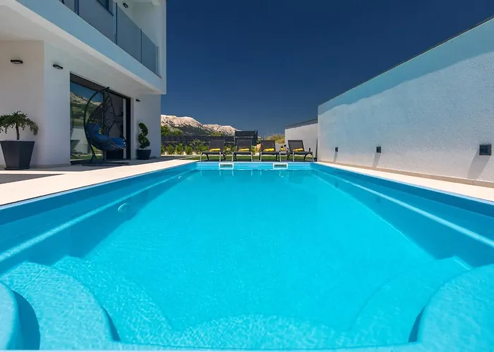 וילה Supernus Ii With Heated Pool *