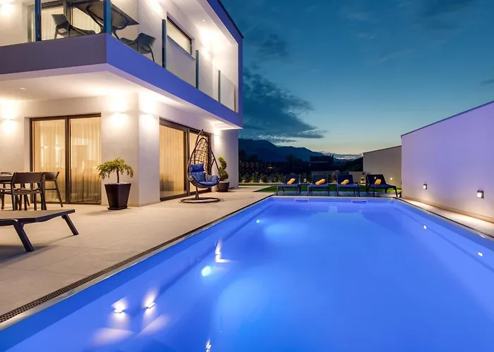 וילה Supernus Ii With Heated Pool *